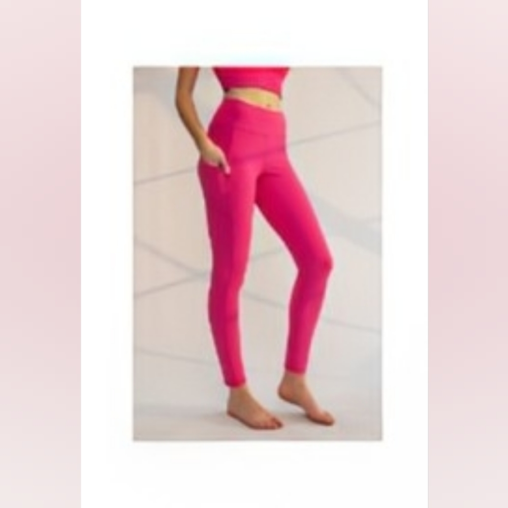Rae Mode Pink Ribbed Leggings